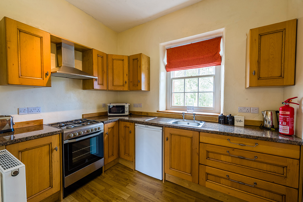 Well equipped kitchen in the self-catering holiday accommodation in Cumbria